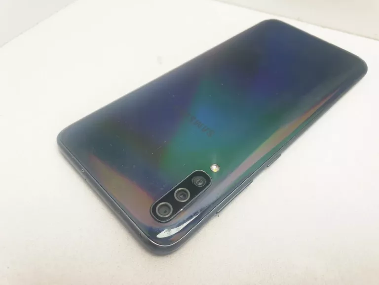 TELEFON SAMSUNG A 70