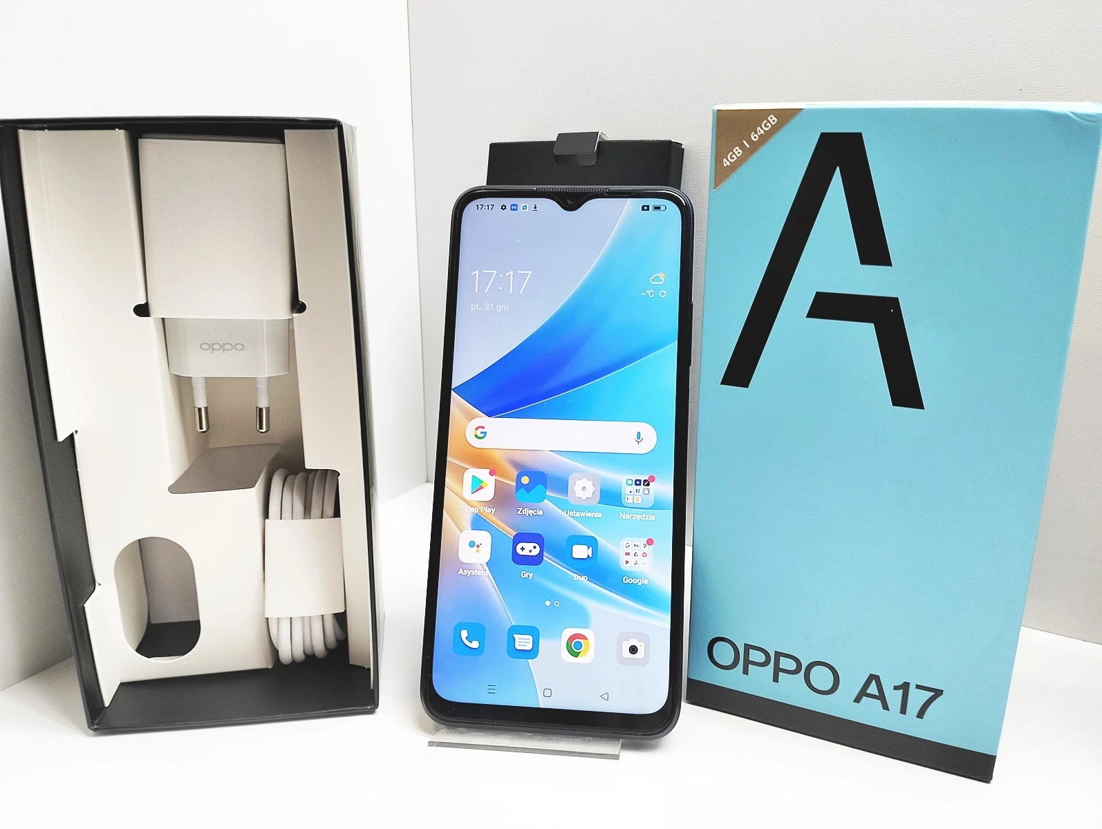 telefon-oppo-a17-jak-nowy-kolor-granatowy