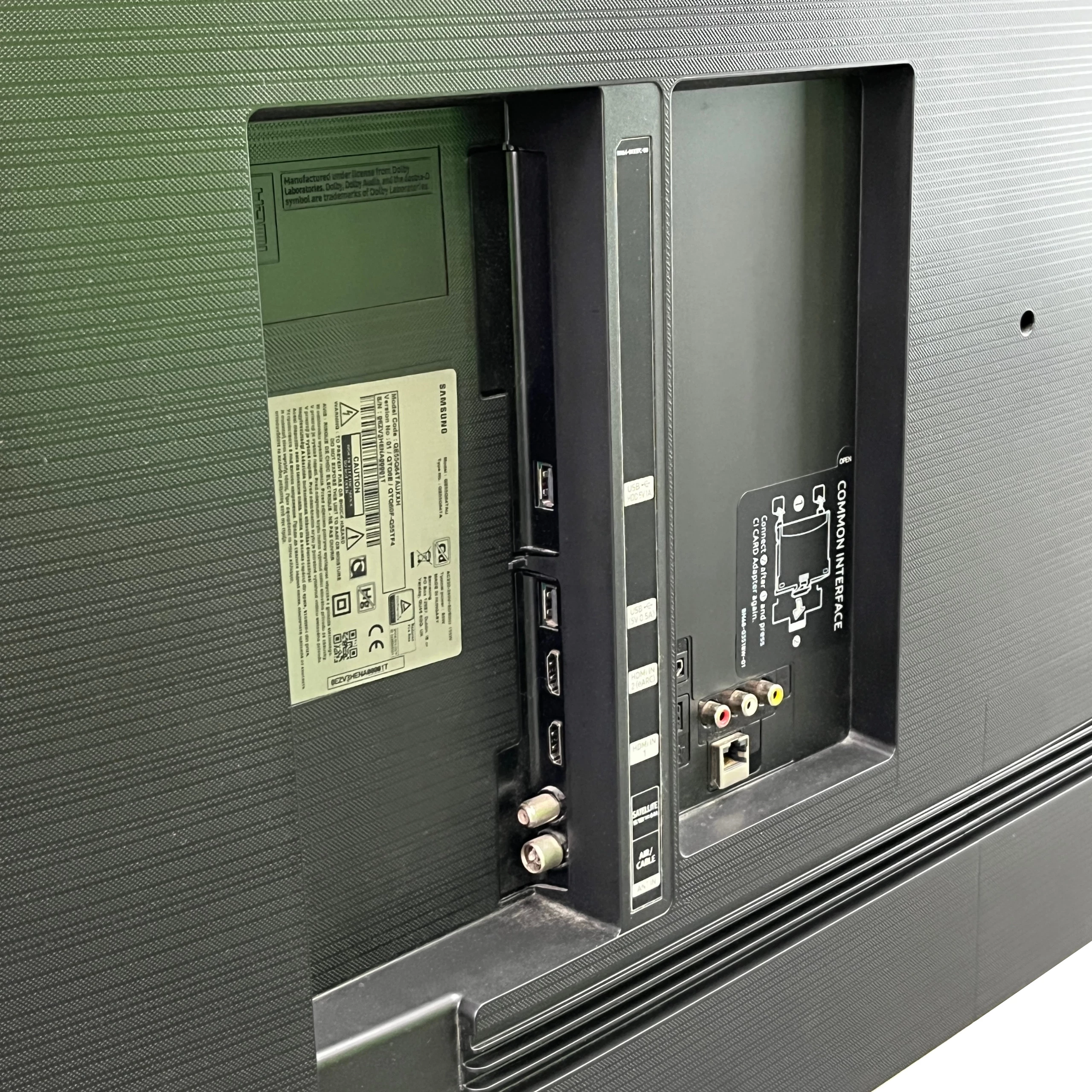 telewizor-samsung-qe55q64tau-uszkodzony-tychy-model-qe55q64tau