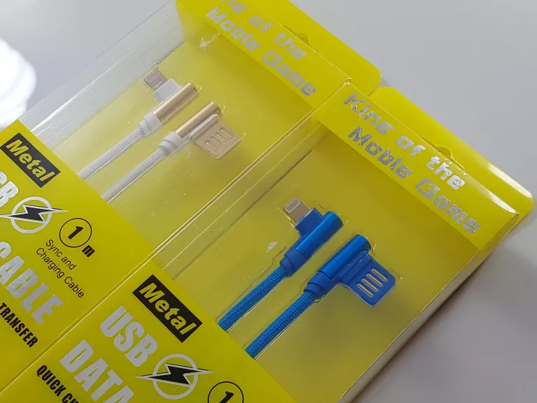 16. KABEL USB - LIGHTNING 1 M IPHONE IPAD