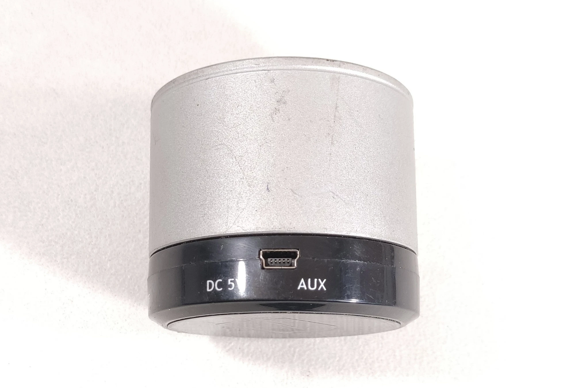 glosnik-str8-kolor-czarny