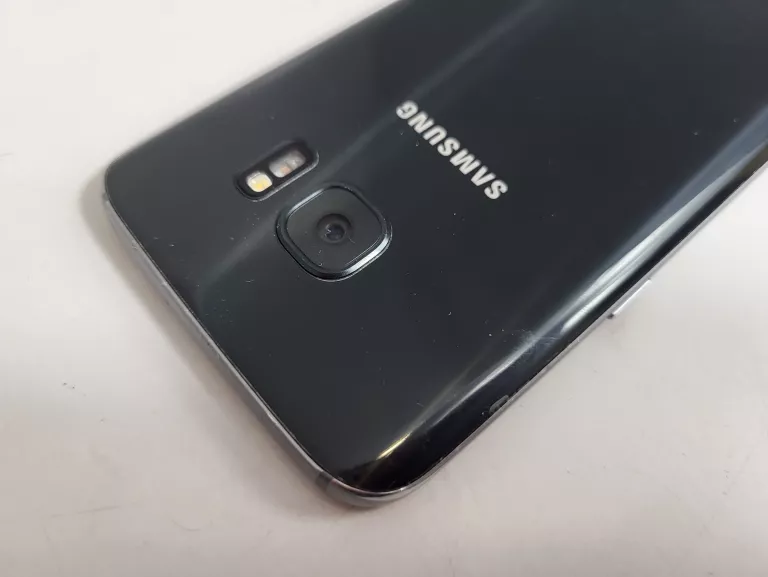 telefon-samsung-galaxy-s7-pamiec-ram-2-gb