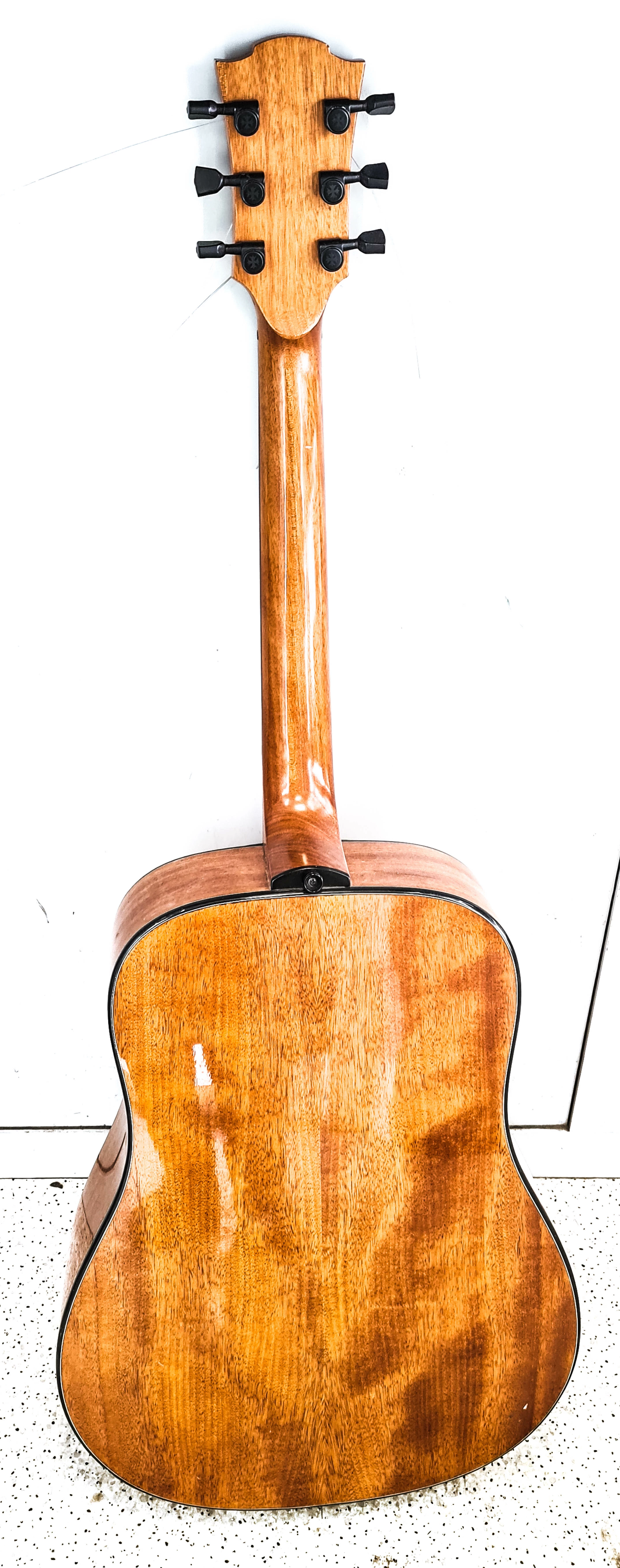 gitara-tramontane-t66d-marka-inna