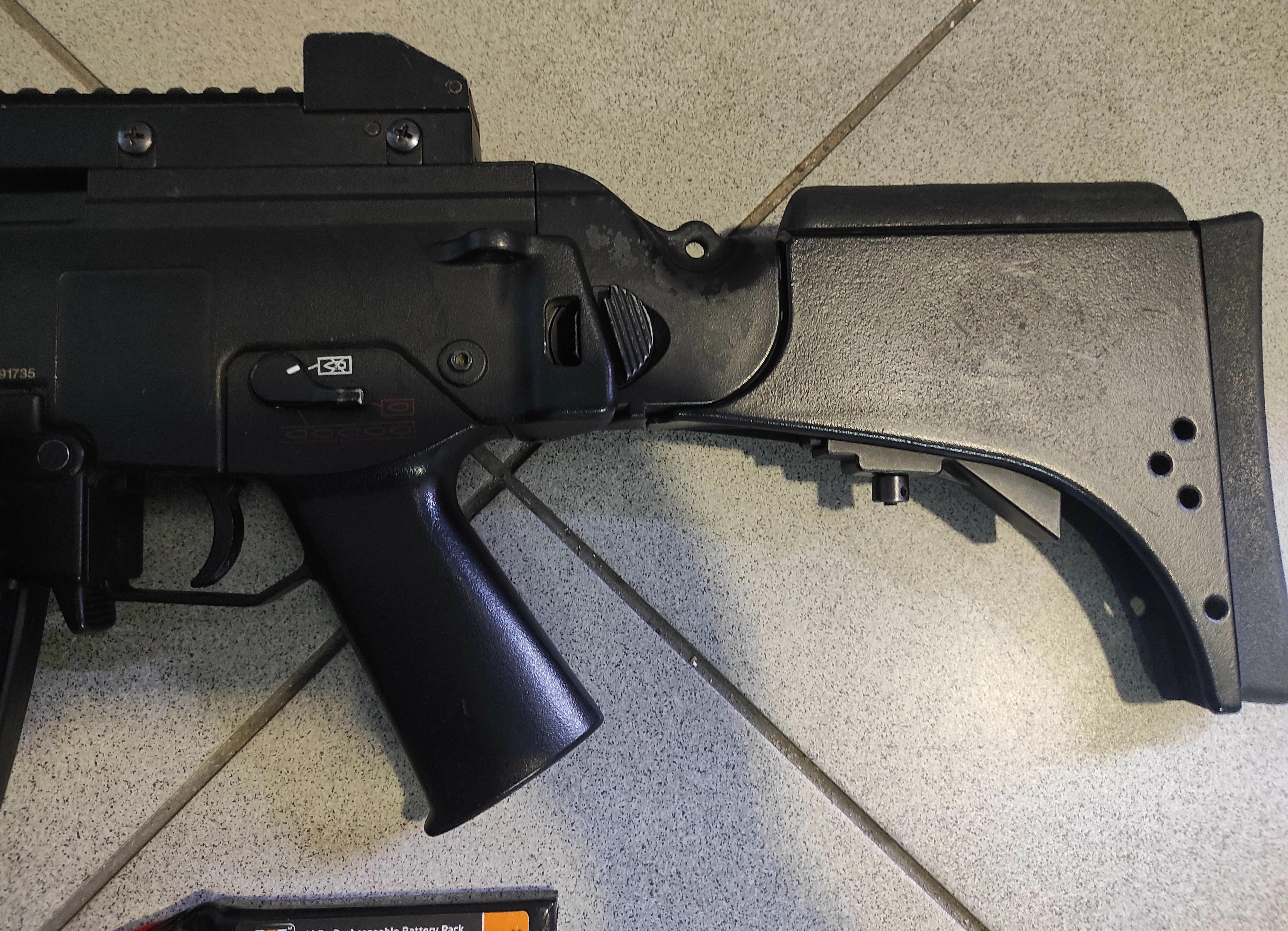 replika-asg-jg-g36c-2-magazynki-bateria-model-g36c