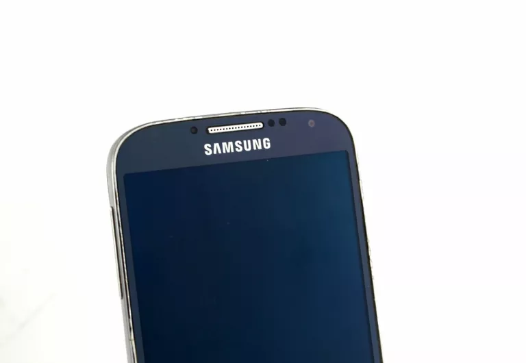 KULTOWY SAMSUNG GALAXY S4 SIV GT-I9505 CZAD