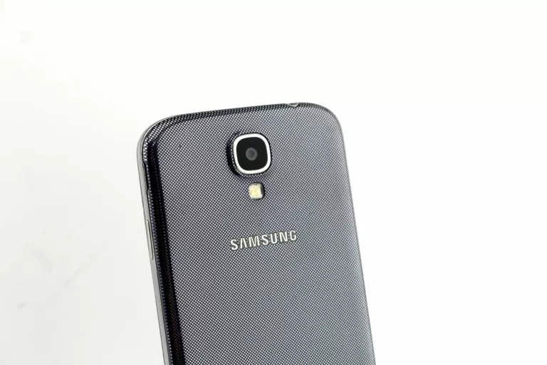KULTOWY SAMSUNG GALAXY S4 SIV GT-I9505 CZAD