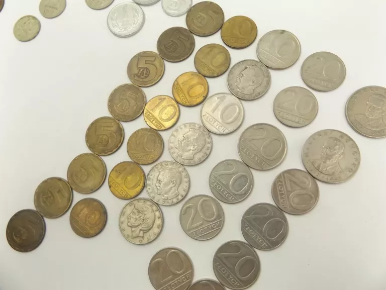 3 5 15 20 KOPIEJEK 1 5 10 20 ZŁOTYCH MONETY MIX50