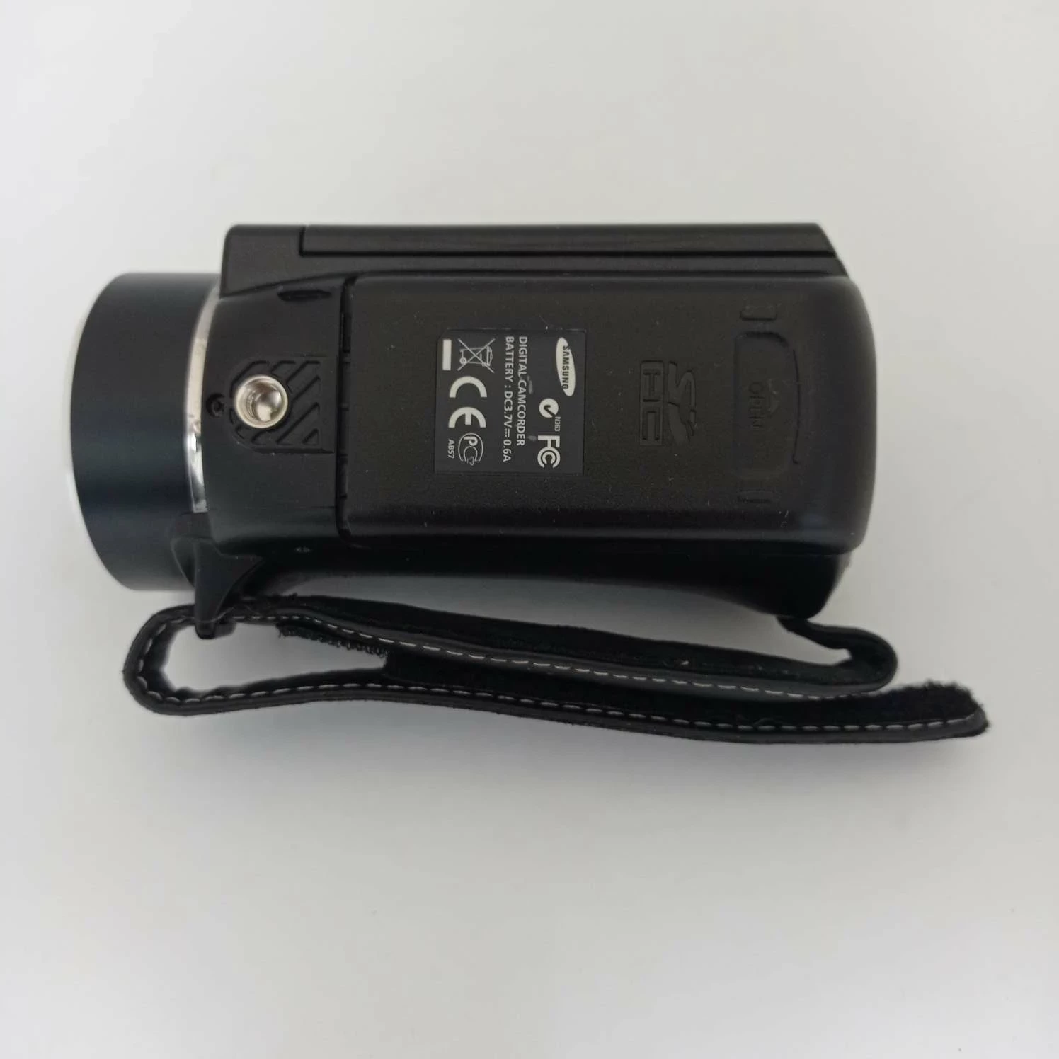 kamera-cyfrowa-samsung-smx-k40-nosnik-danych-sd