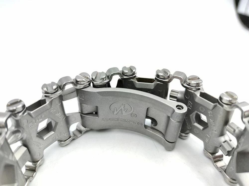 multitool-leatherman-bransoleta-srebrna-stan-uzywany