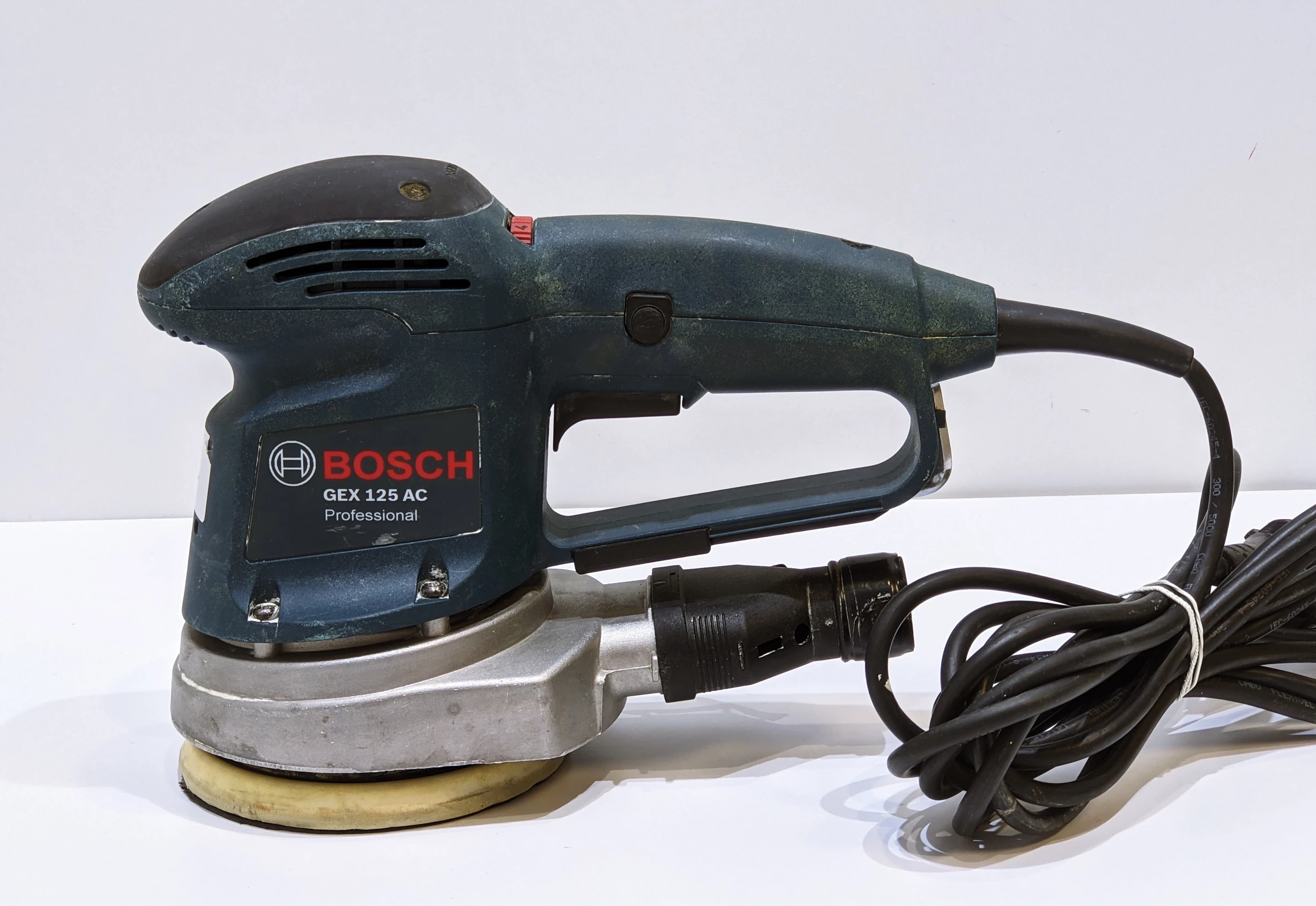 szlifierka-mimosrodowa-bosch-gex-125-ac-kod-producenta-0601372565