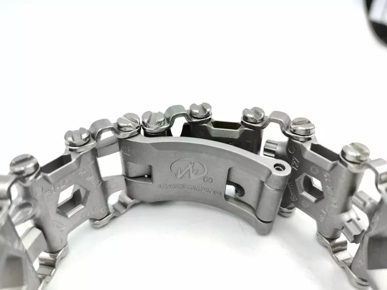 multitool-leatherman-bransoleta-srebrna-stan-uzywany