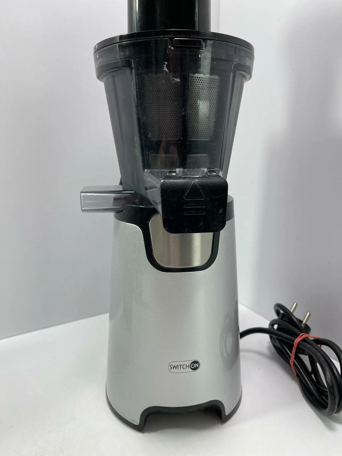 wyciskarka-switch-on-ju-c0201-150w-stan-uzywany