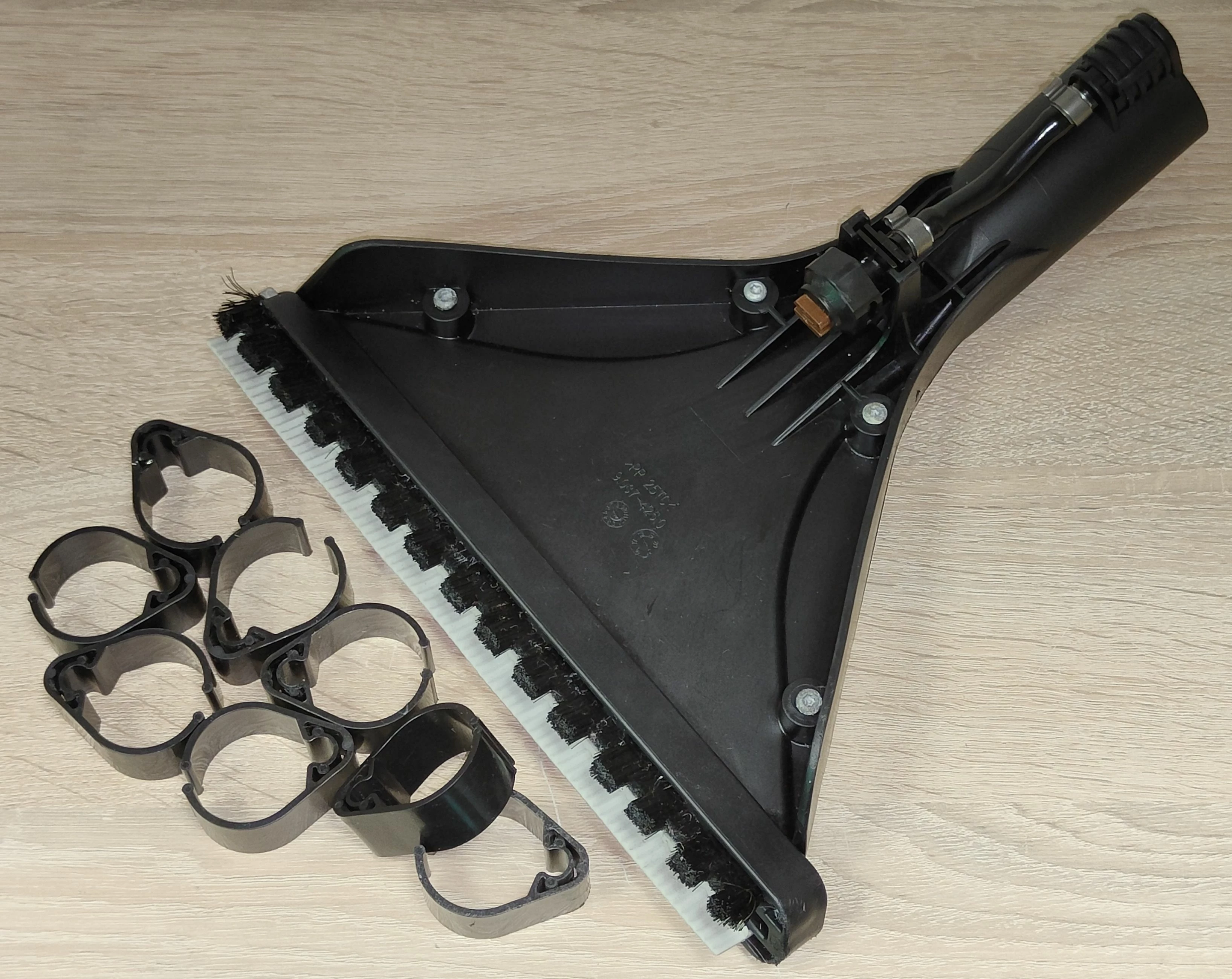 odkurzacz-pioracy-karcher-se-4001-1081-1300-model-se-4001