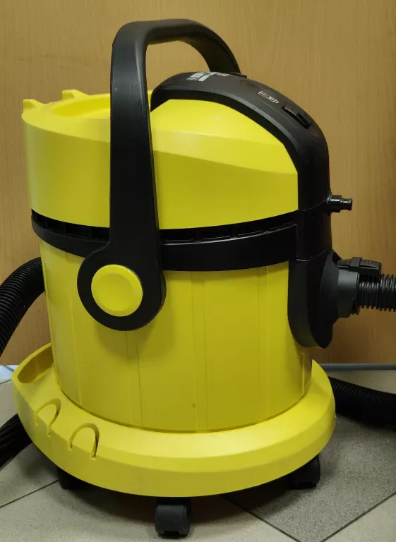 odkurzacz-pioracy-karcher-se-4001-1081-1300-stan-uzywany