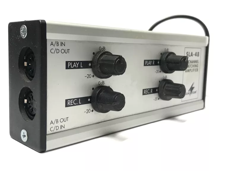 4-KANAŁOWY WZMACNIACZ STEREO MONACOR SLA-48
