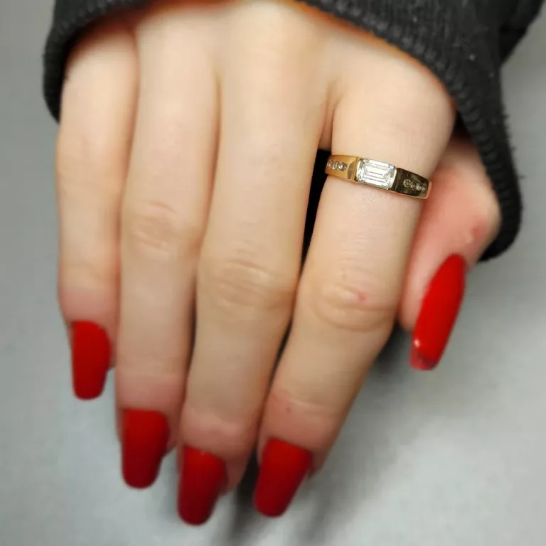 zloty-pierscionek-585-216g-material-zloto