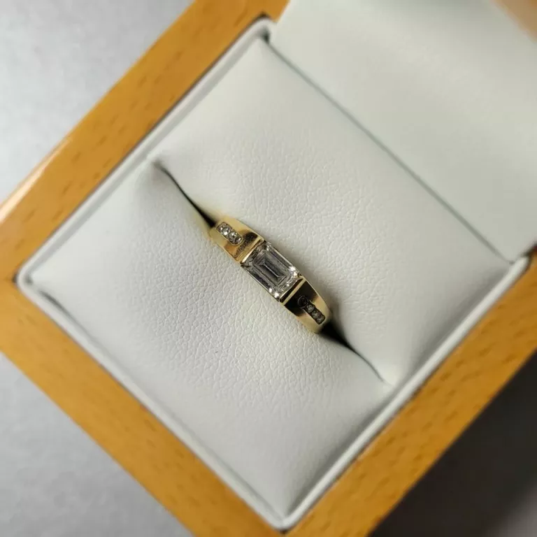 zloty-pierscionek-585-216g-rodzaj-klasyczne