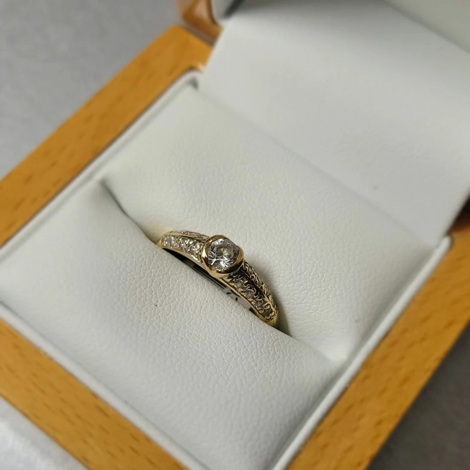 zloty-pierscionek-585-216g-rodzaj-wyrob-jubilerski