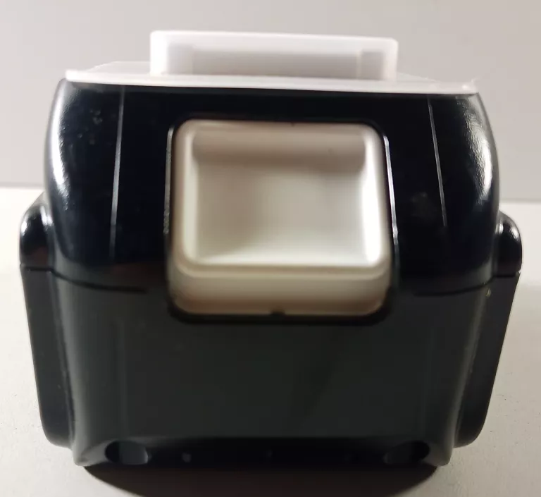 akumulator-makita-30ah-18v-napiecie-v-18-v