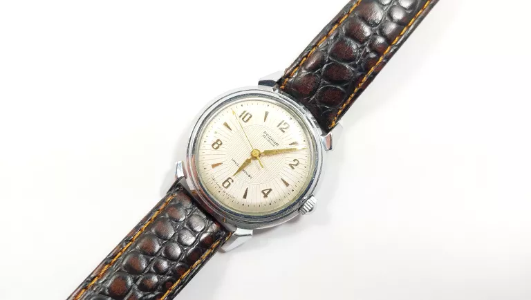 zegarek-rodina-automat-22-kamieni-mechanizm-automatyczny