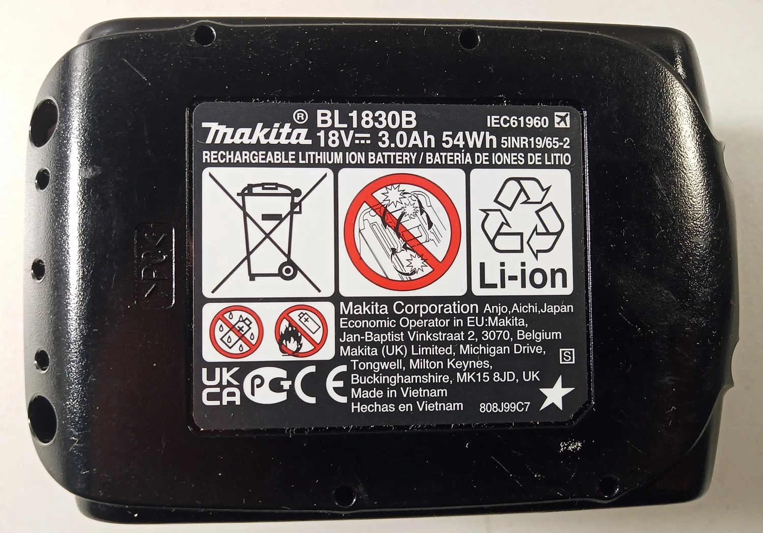 akumulator-makita-30ah-18v-ean-gtin-0088381464055