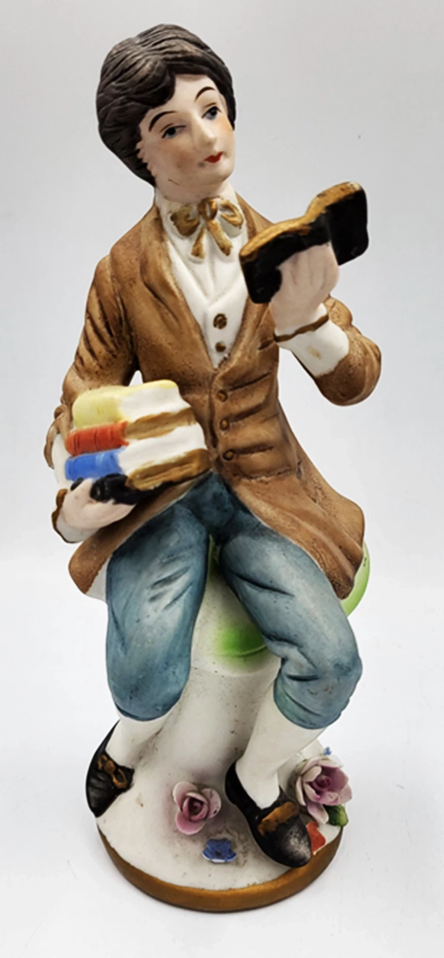 porcelanowe-figurki-antyk-stan-nie-wymaga-renowacji