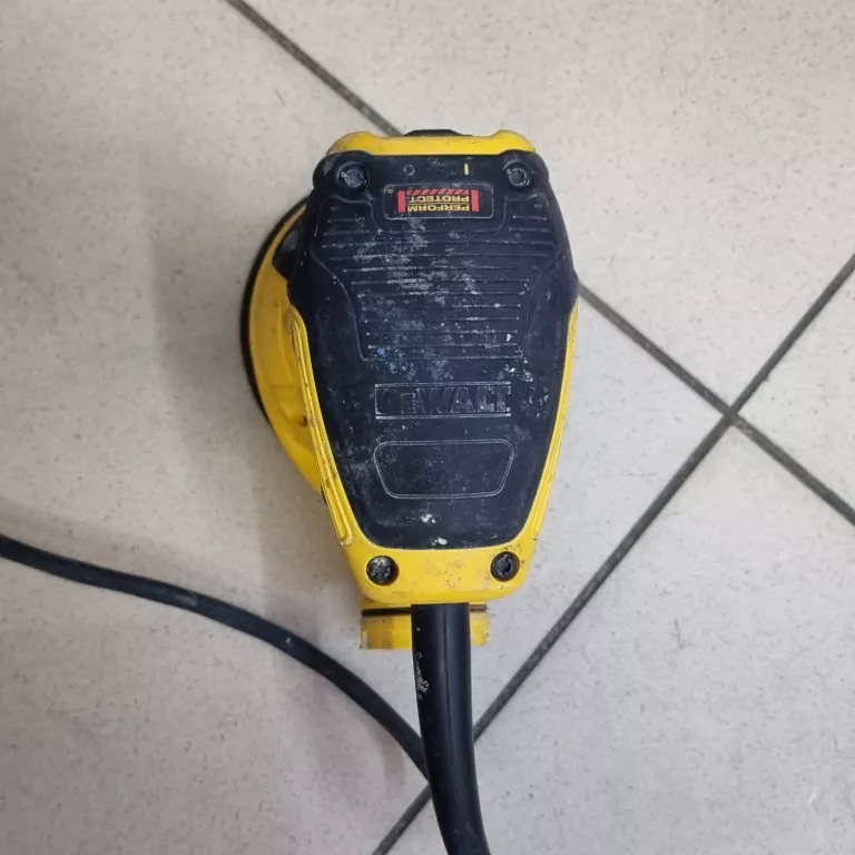 SZLIFIERKA MIMOŚRODOWA DEWALT DWE6423