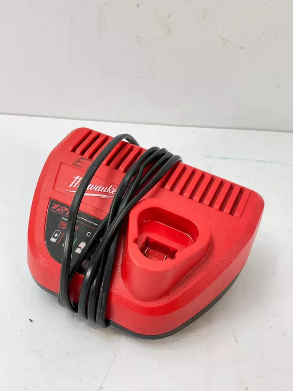 PIŁA TAŚMOWA MILWAUKEE M12 BS