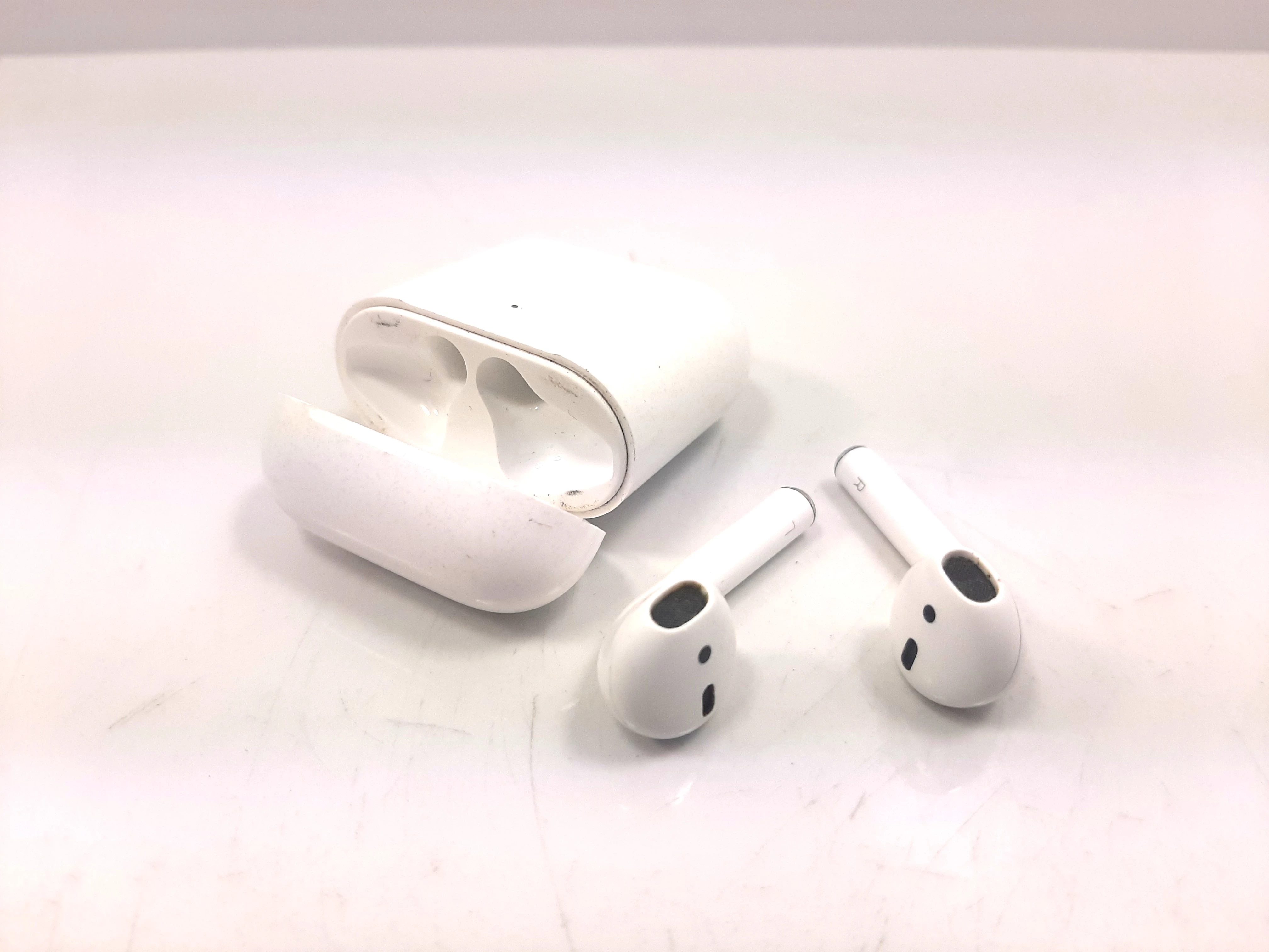 sluchawki-apple-airpods-2-gen-a1938-stan-uzywany