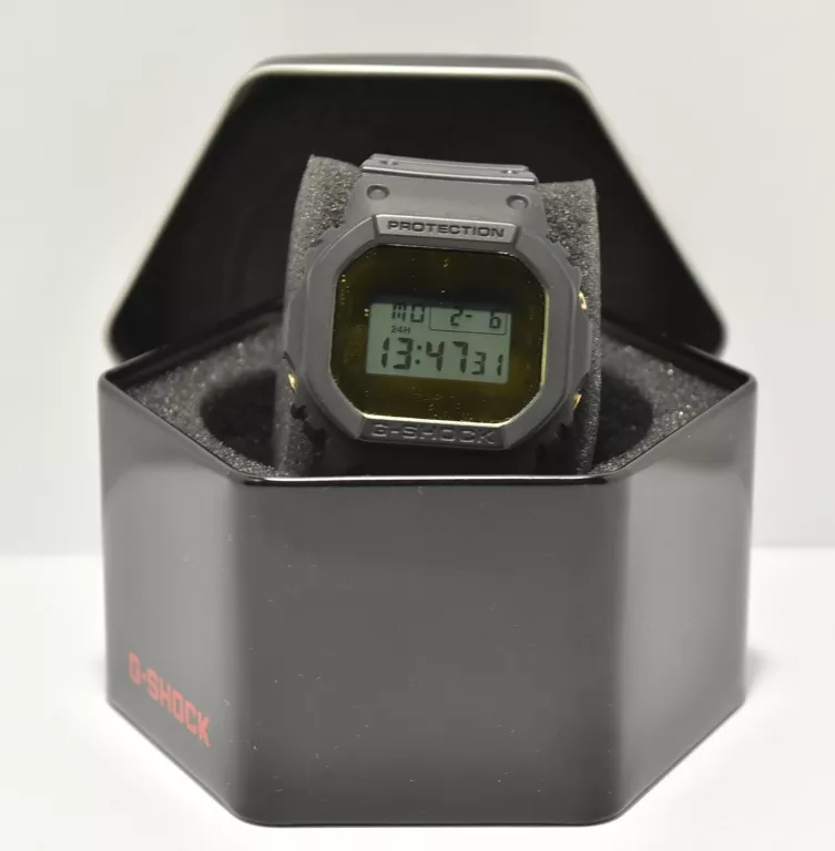 CASIO G-SHOCK DW-5600