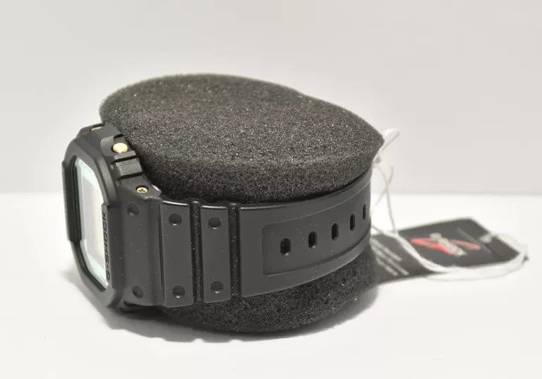 CASIO G-SHOCK DW-5600