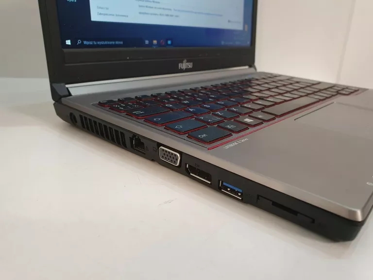 LAPTOP FUJITSU LIFEBOOK E734