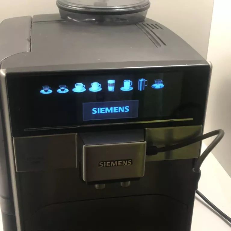 EKSPRES SIEMENS EQ.6 PLUS S700 TE657319RW