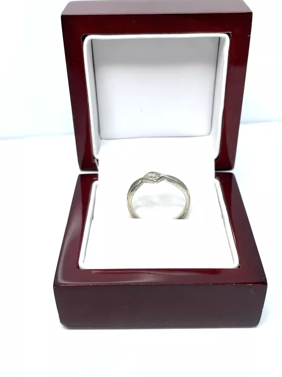 pierscionek-z-diamentami-biale-zloto-r16-10kt-material-15835-2