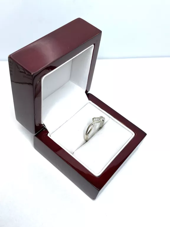 pierscionek-z-diamentami-biale-zloto-r16-10kt-kamien-17088-128