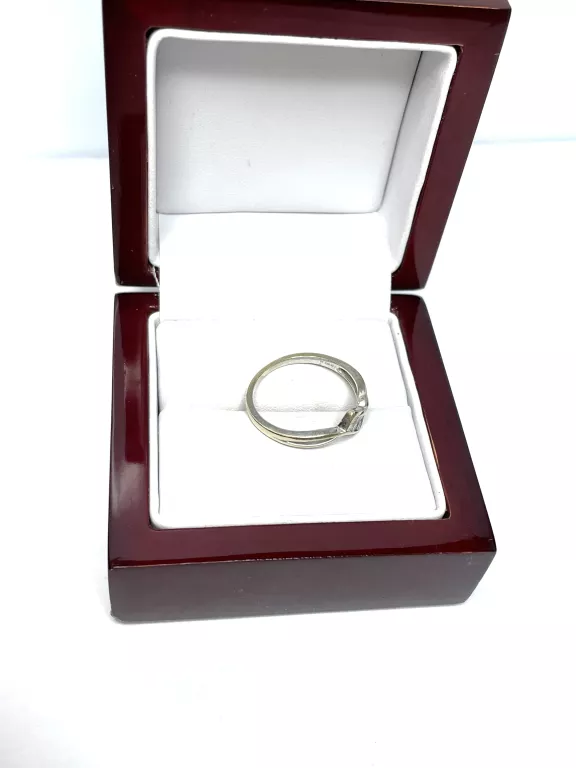 pierscionek-z-diamentami-biale-zloto-r16-10kt-rodzaj-2205-16