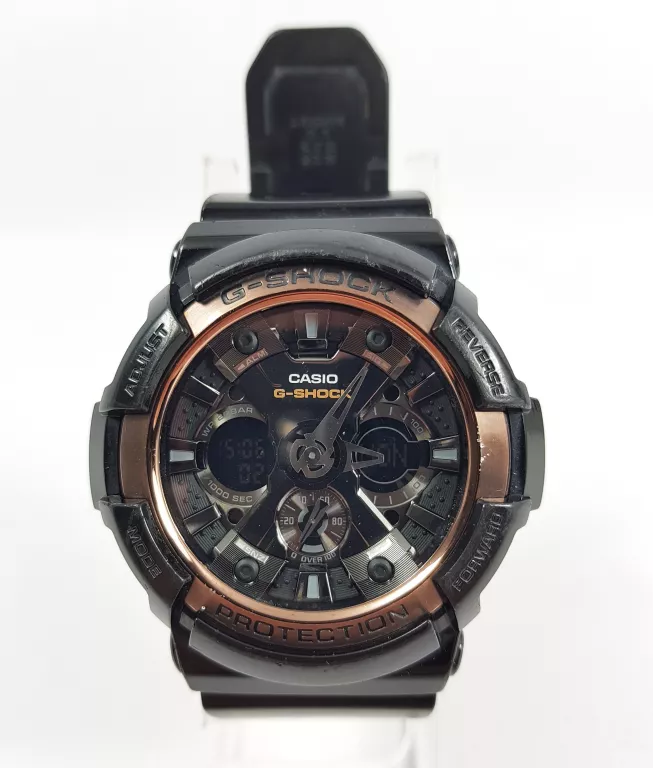 CASIO G-SHOCK GA-200RG-1