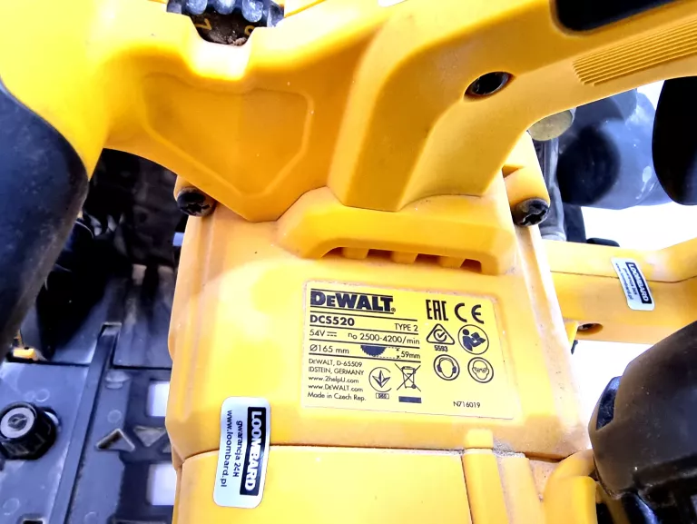 zaglebiarka-dewalt-dcs520-aku-60ah-lad-walizk-stan-uzywany