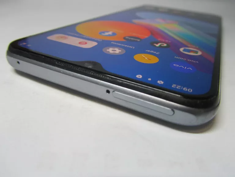 vivo-y72-5g-8128gb-zestaw-typ-smartfon