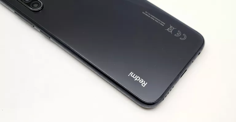 XIAOMI REDMI NOTE 8T 4GB/64GB OPIS!!