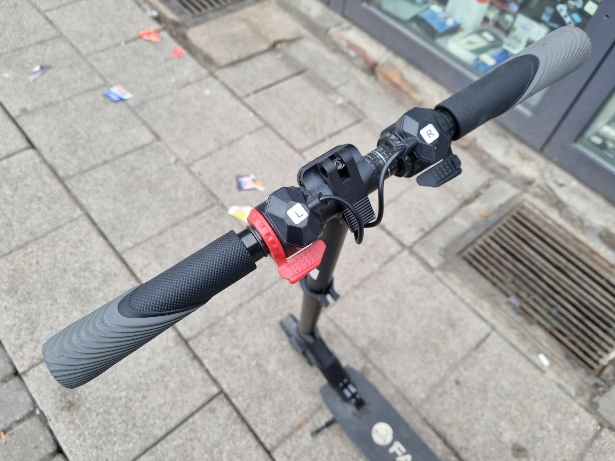 hulajnoga-elektryczna-fast-wheels-zab0020-stan-uzywany