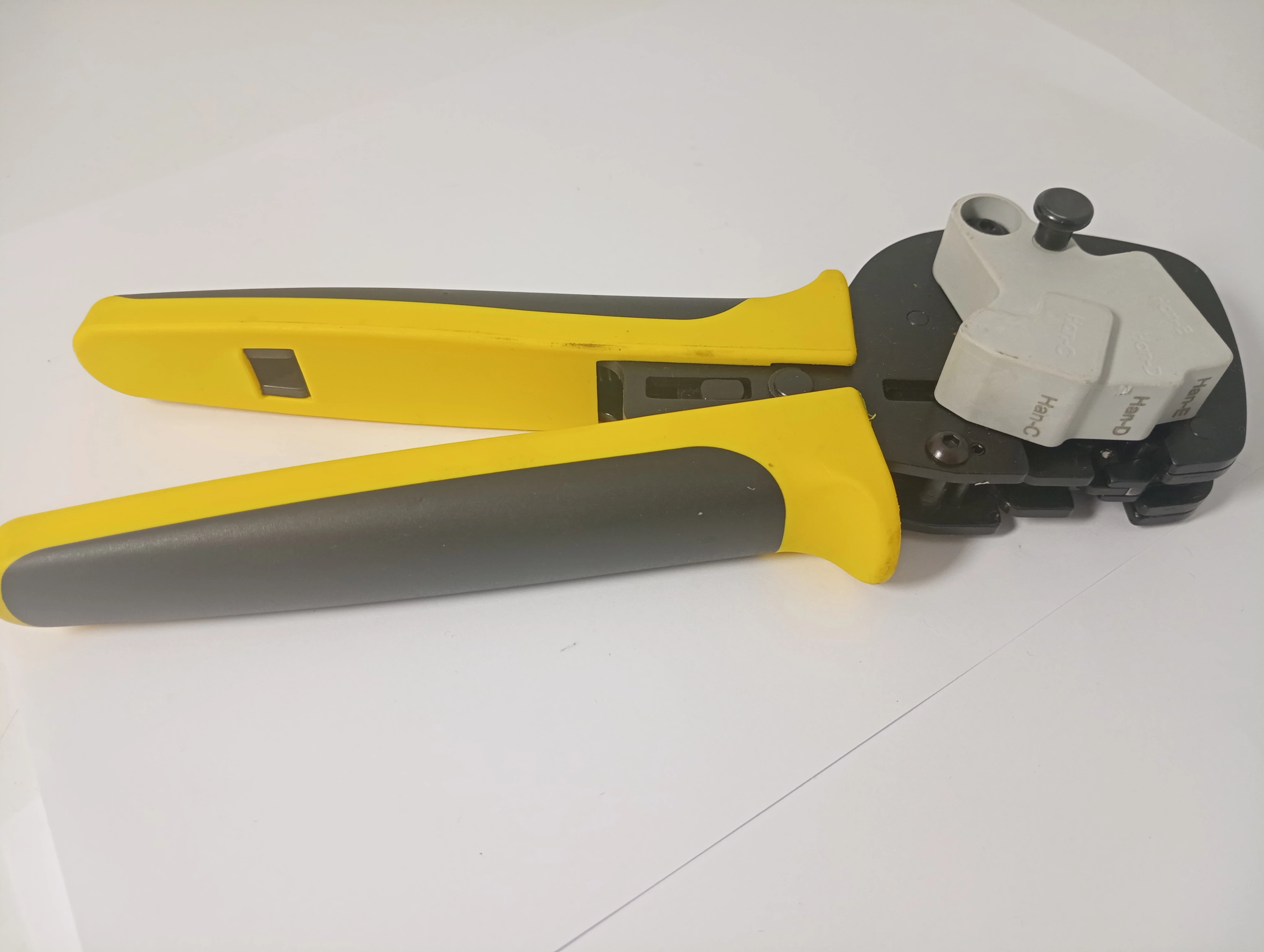 zaciskarka-harting-09-99-000-0110-kod-producenta-g00920