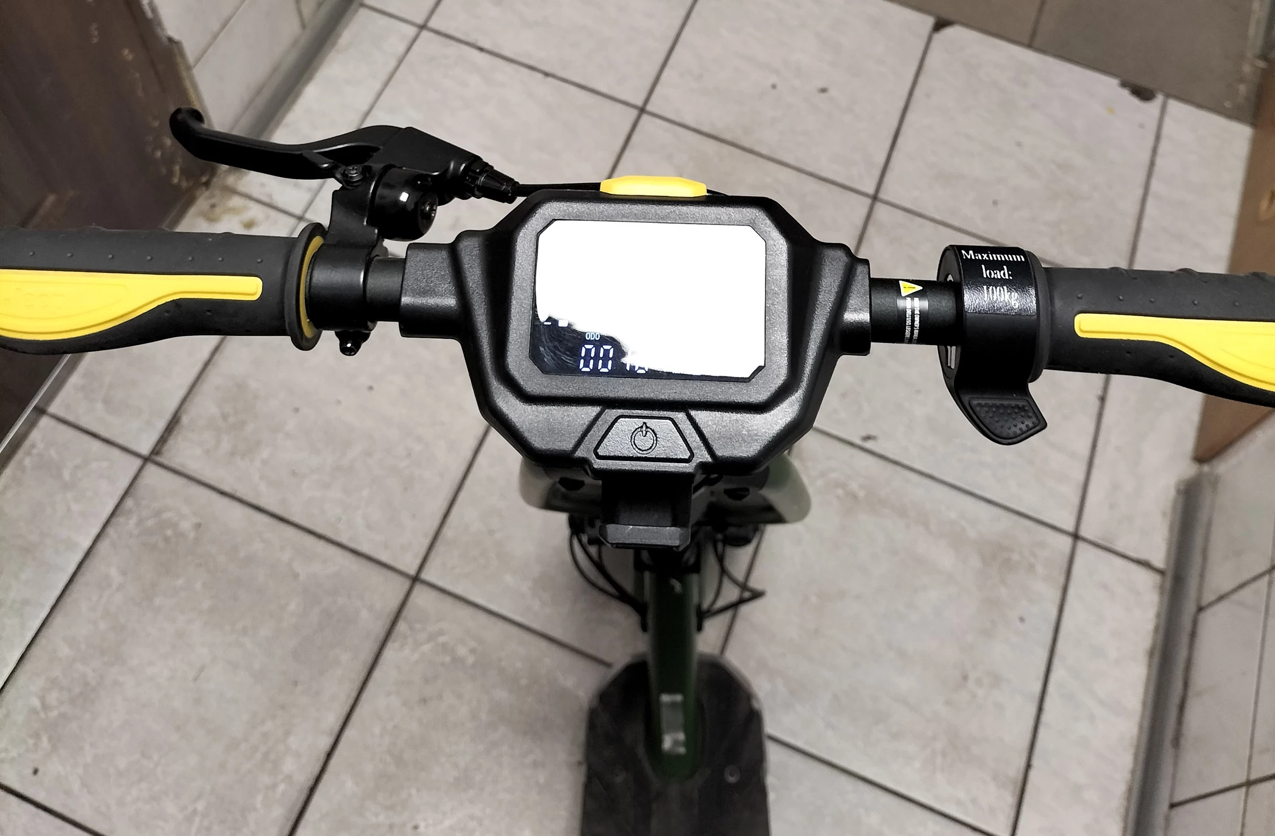 hulajnoga-elektryczna-jeep-2xe-stan-uzywany