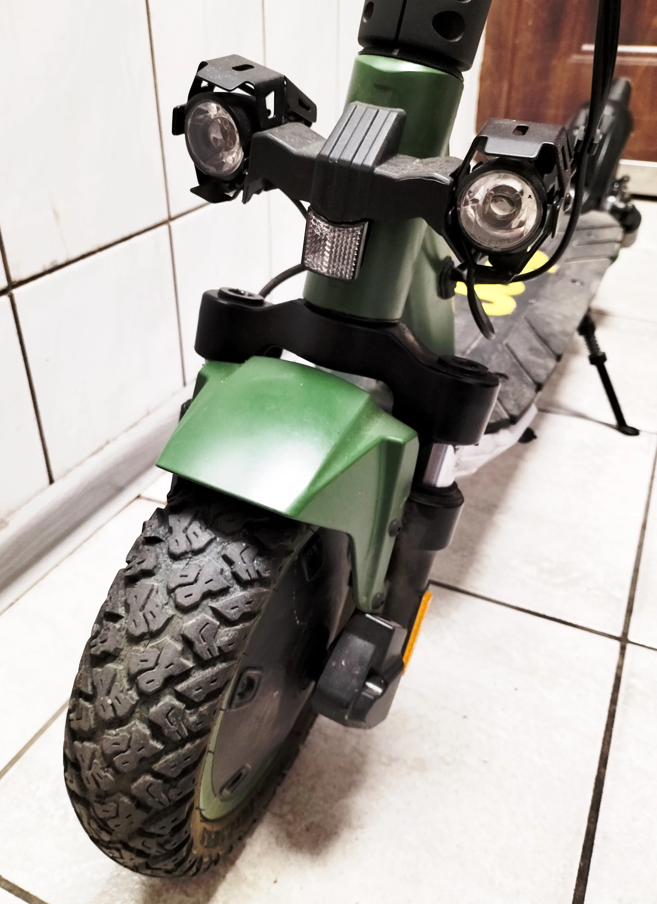 hulajnoga-elektryczna-jeep-2xe-marka-inna-marka