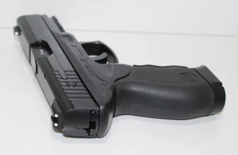PISTOLET GNB KWC 24/7 (KWC-02-014276)