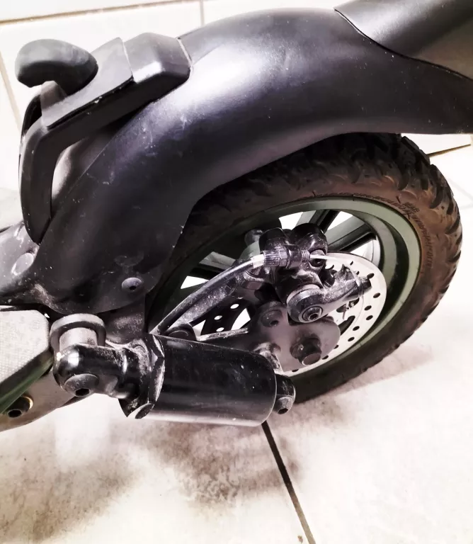 hulajnoga-elektryczna-jeep-2xe-moc-silnika-350