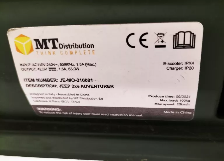 hulajnoga-elektryczna-jeep-2xe-model-2xe-adventurer-czarno-zielony