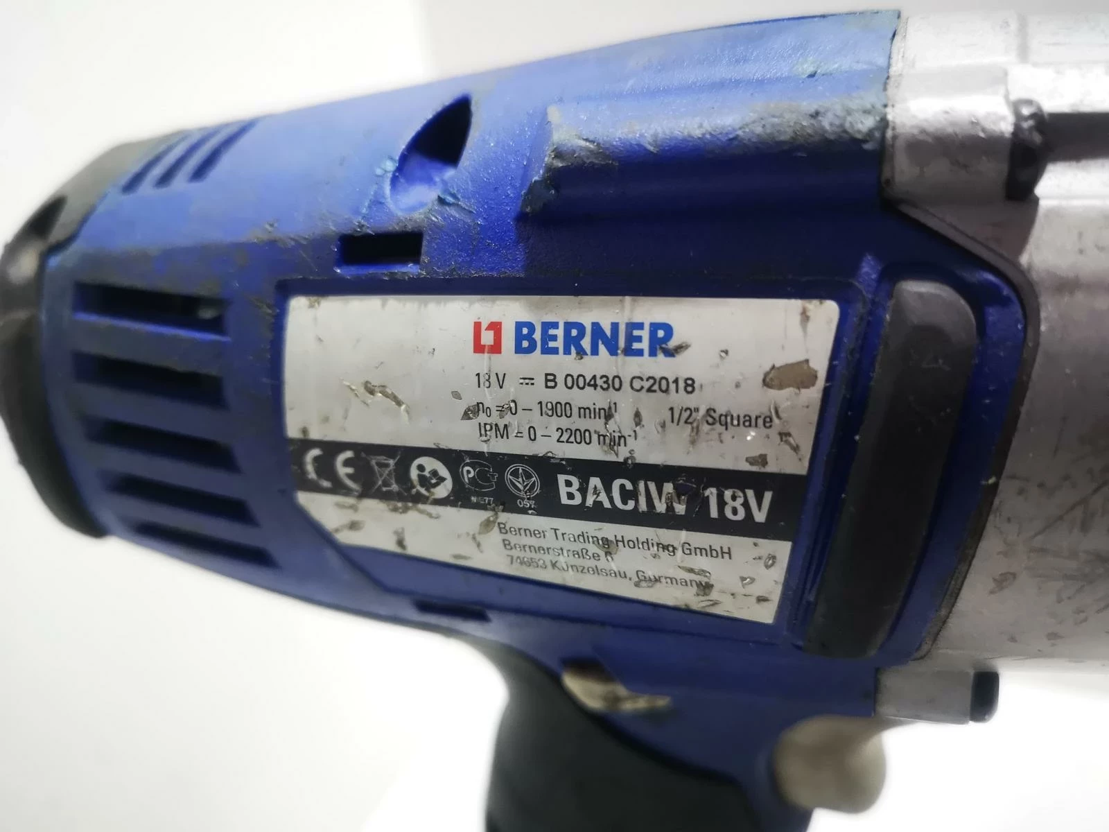 klucz-udarowy-berner-baciw-18v-12-zasilanie-akumulatorowe