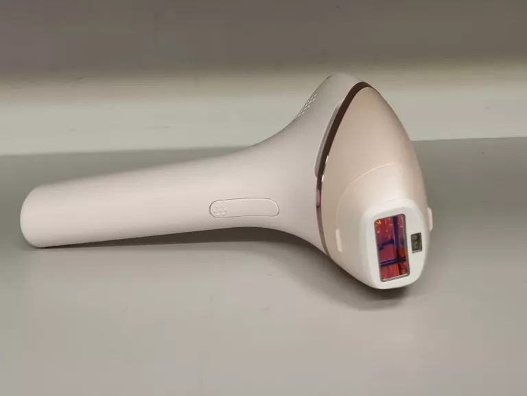 DEPILATOR LASEROWY PHILIPS LUMEA IPL 9000 BRI 957