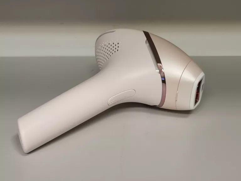 DEPILATOR LASEROWY PHILIPS LUMEA IPL 9000 BRI 957